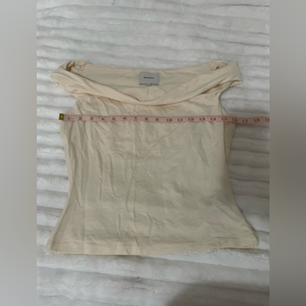 Reformation Cream Off-Shoulder Stretch blouse - Picture 9 of 16
